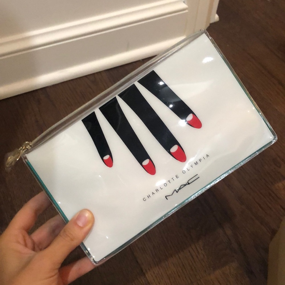 MAC, NEW makeup bag! Never used